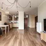 Peaceful Retreat By Bookinghost Appartement